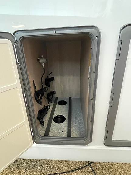 Bürstner Nexxo Van T 700 9-trinns automat / Queenbed / Smal og lettkjørt! 8 of 30