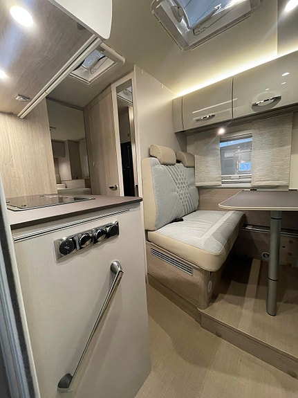 Bürstner Nexxo Van T 700 9-trinns automat / Queenbed / Smal og lettkjørt! 15 of 30