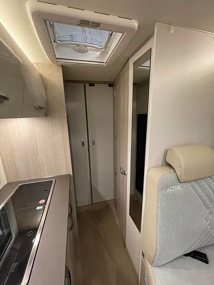 Bürstner Nexxo Van T 700 9-trinns automat / Queenbed / Smal og lettkjørt! 23 of 30
