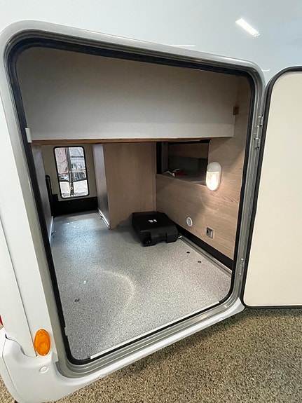 Bürstner Nexxo Van T 700 9-trinns automat / Queenbed / Smal og lettkjørt! 6 of 30