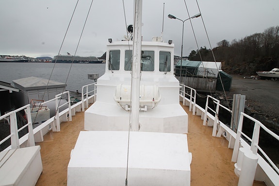 Tidligere losbåt- bygd på verftet Fjellstrand Aluminium Yachts 10 of 30