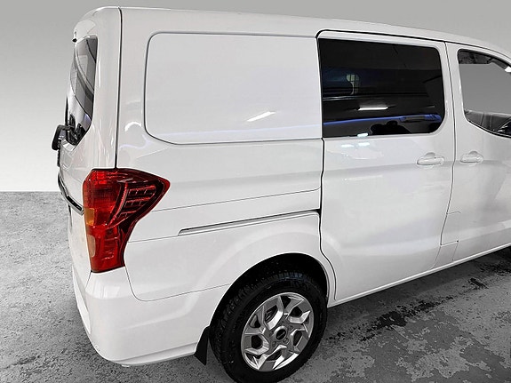 BYD T3 13 of 16