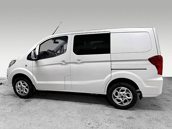 BYD T3 15 of 16