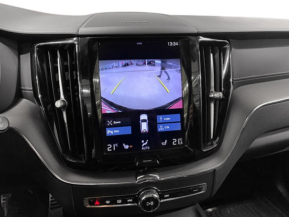 Volvo XC60 12 of 15