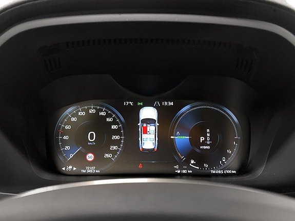 Volvo XC60 11 of 15