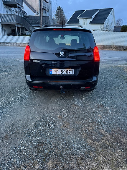 Peugeot 5008 4 of 9