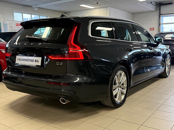 Volvo V60 4 of 5