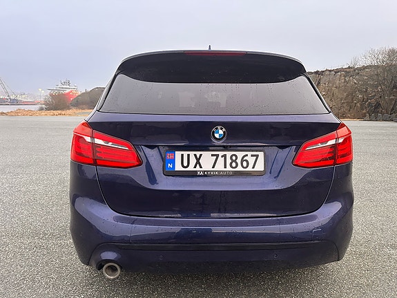 BMW 225xe 6 of 13