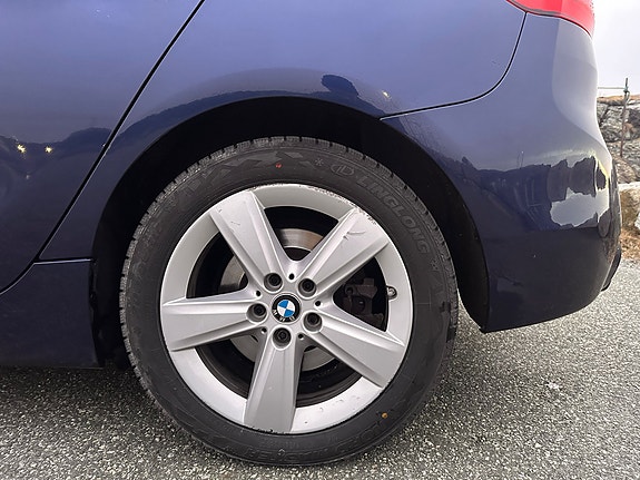 BMW 225xe 7 of 13