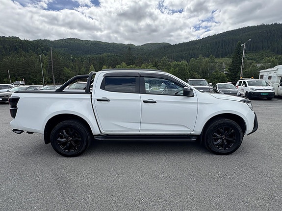 Isuzu D-max 6 of 30