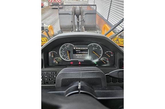 Volvo L110H2 12 of 12
