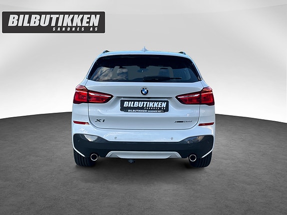 BMW X1 4 of 5