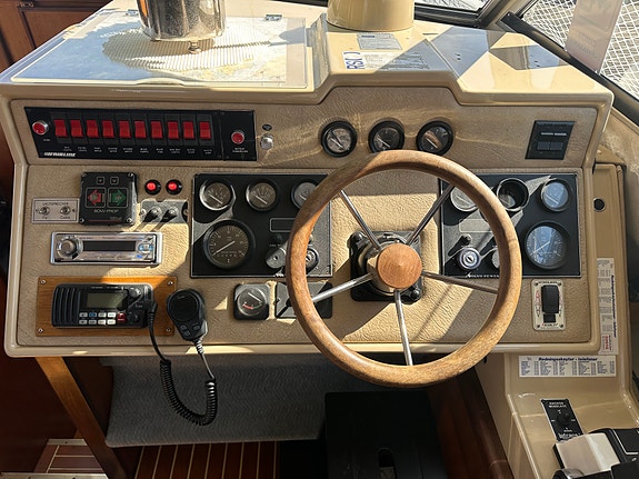 Fairline 36 turbo 20 of 30
