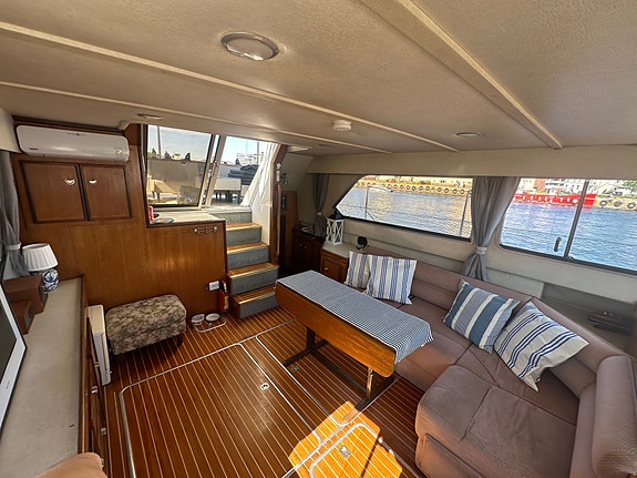 Fairline 36 turbo 18 of 30