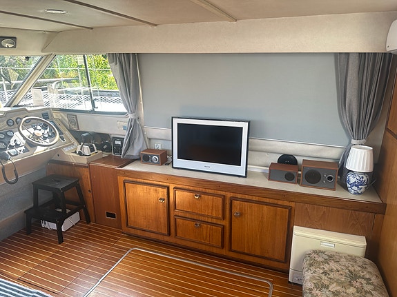 Fairline 36 turbo 16 of 30