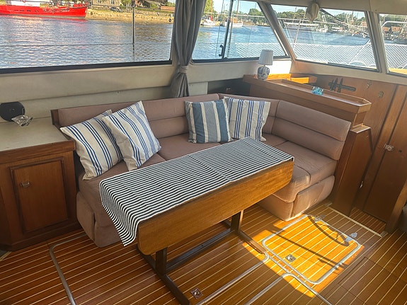 Fairline 36 turbo 15 of 30