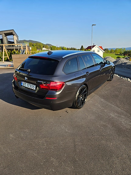 BMW 520d 8 of 14