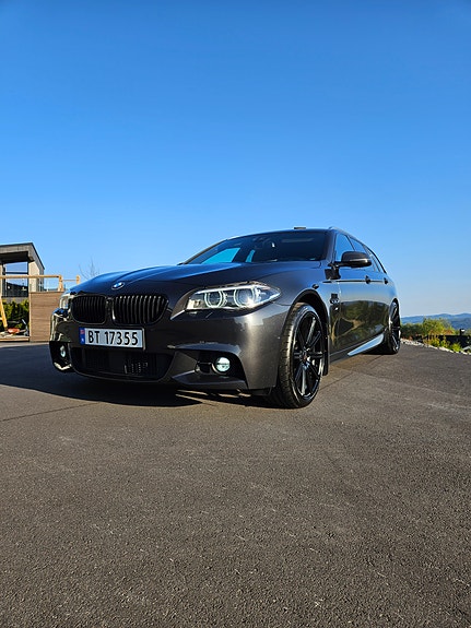 BMW 520d 2 of 14