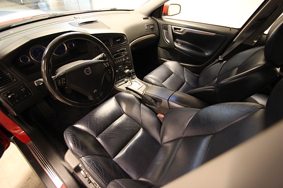 Volvo S60 11 of 16
