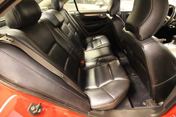 Volvo S60 15 of 16