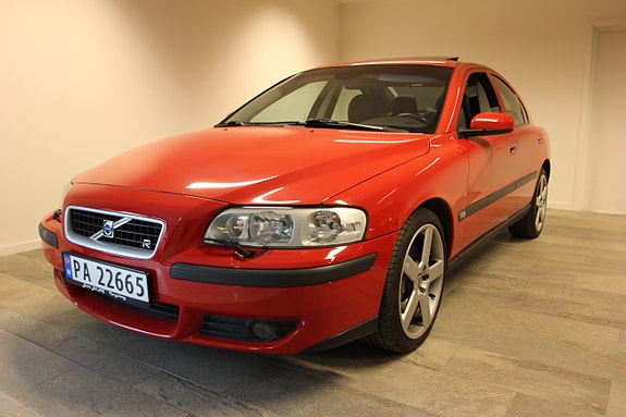 Volvo S60 2 of 16