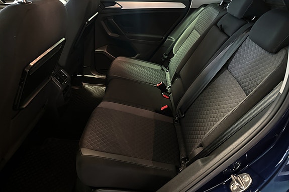 Volkswagen Tiguan 16 of 30