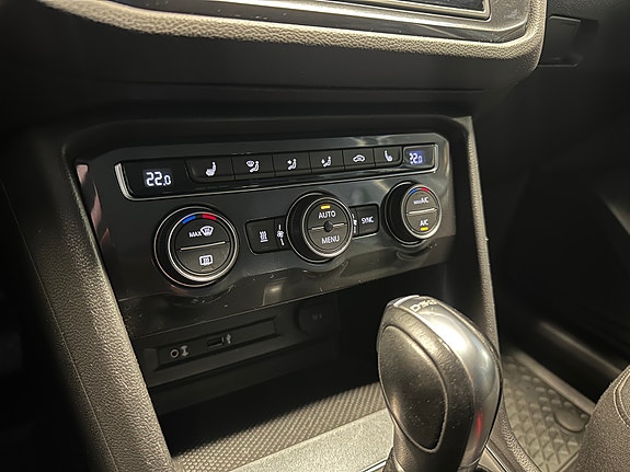 Volkswagen Tiguan 24 of 30