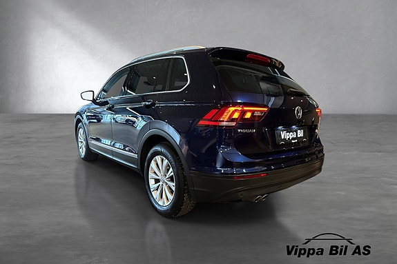 Volkswagen Tiguan 5 of 30