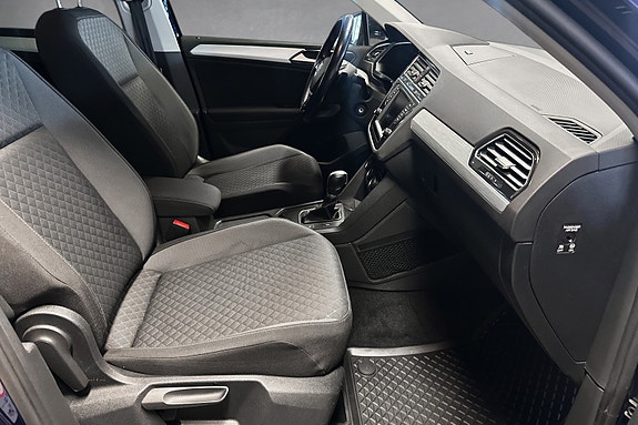 Volkswagen Tiguan 14 of 30