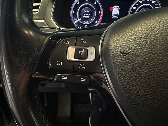 Volkswagen Tiguan 19 of 30