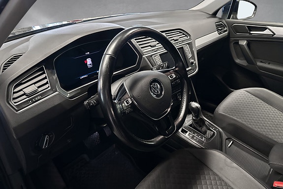 Volkswagen Tiguan 17 of 30
