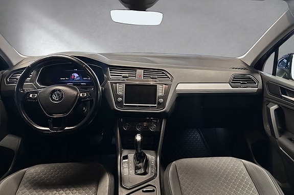 Volkswagen Tiguan 13 of 30
