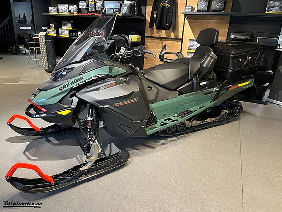 Ski-doo EXpedition SE 900 ACE TURBO R [AYTR]