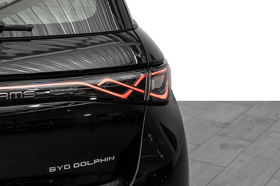 BYD Dolphin 7 of 30
