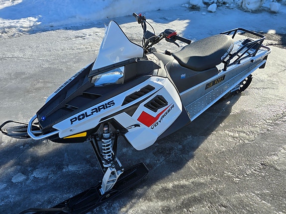 Polaris 550 Indy Voyager 12 of 13