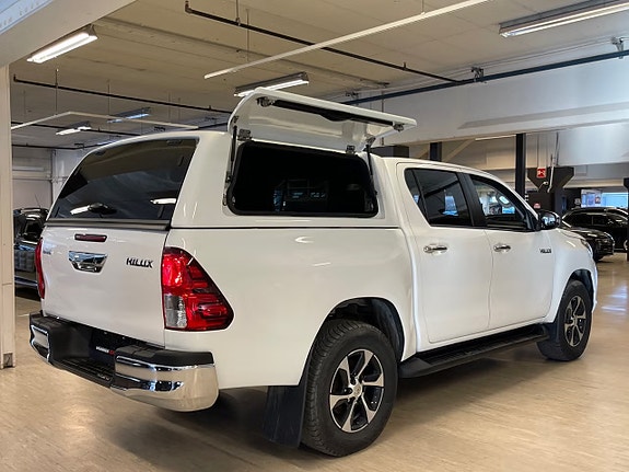 Toyota HiLux 4 of 30