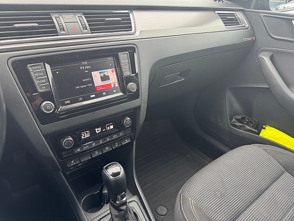 Skoda Rapid 21 of 29