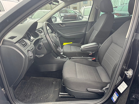 Skoda Rapid 12 of 29