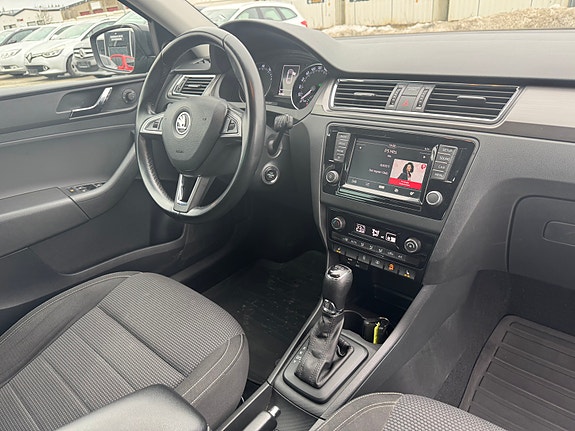 Skoda Rapid 13 of 29
