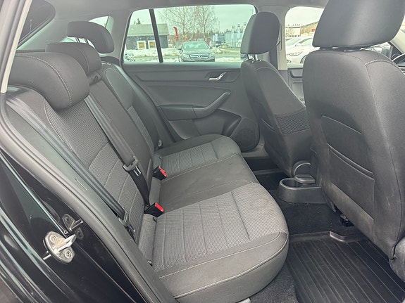 Skoda Rapid 17 of 29