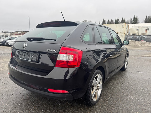 Skoda Rapid 5 of 5