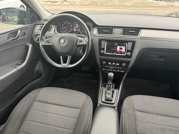 Skoda Rapid 14 of 29