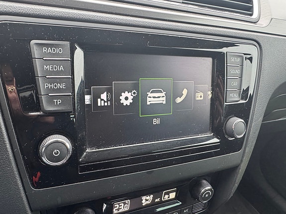 Skoda Rapid 24 of 29