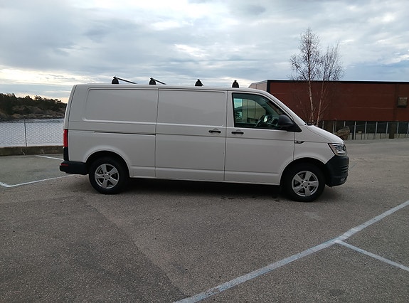Volkswagen Transporter 2 of 24