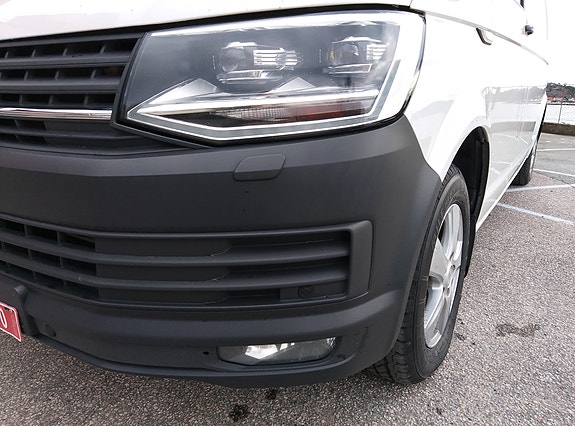 Volkswagen Transporter 10 of 24