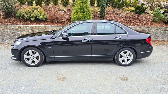 Mercedes-Benz C180 4 of 19