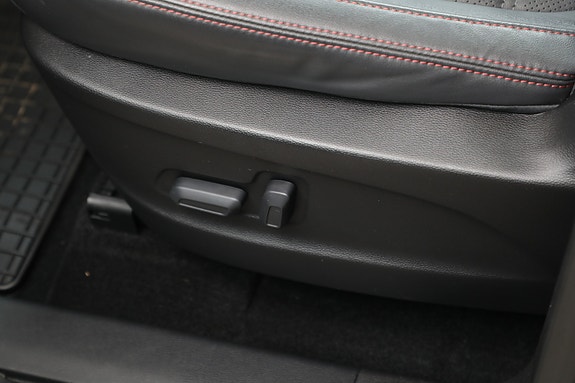 Maxus Euniq 6 27 of 30