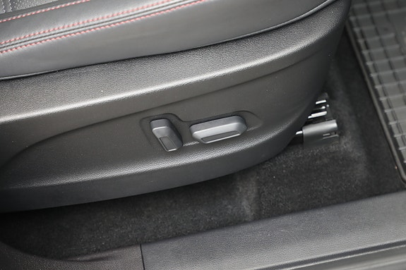 Maxus Euniq 6 22 of 30