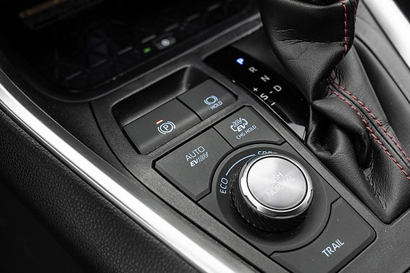 Toyota RAV4 Plug-in Hybrid 11 of 28