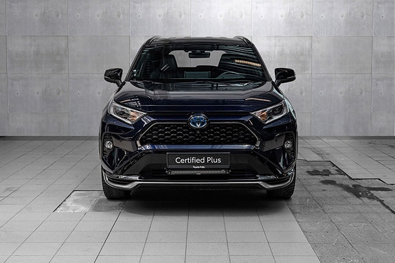 Toyota RAV4 Plug-in Hybrid 6 of 28